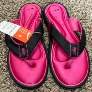 Nike comfort flip flop